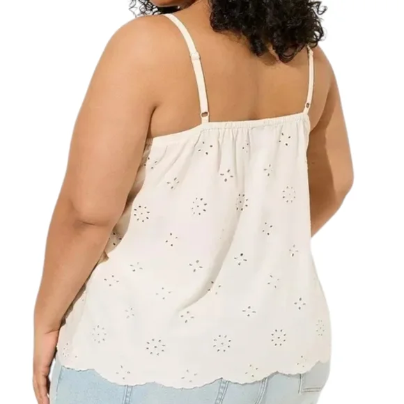 Torrid Eyelet Swing Cami Cream Lace Trim Button Front Boho Size 00 - Picture 4 of 17